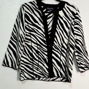 Jones NY Black & White Zebra Print, One-Button Cardigan. Sz L.